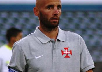 Rescisão de contrato com Mitchell Van der Gaag