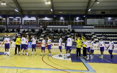 Má entrada frente ao campeão nacional