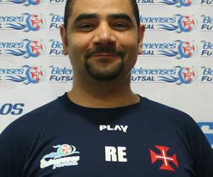 Rui Estrela no comando dos Juvenis