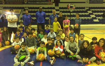 Seniores visitam treino do Minibasquete