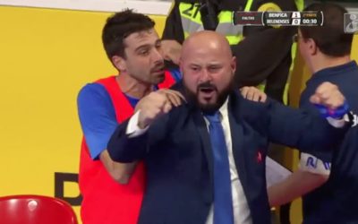 Dois golos em 30 segundos valem 3 pontos na Luz