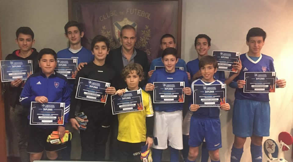 Escolas de Futebol | Quadro de Honra de mérito escolar Escolas de Futebol | Quadro de Honra de mérito escolar