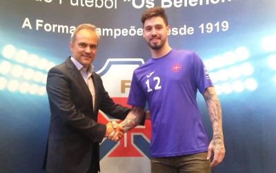 Guarda-redes Carlos Paulo mantém-se no Restelo