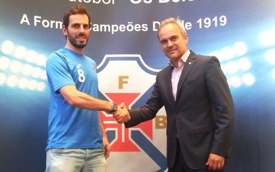 João Pires assina por mais uma época