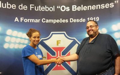 Daniela Loureiro continua de azul