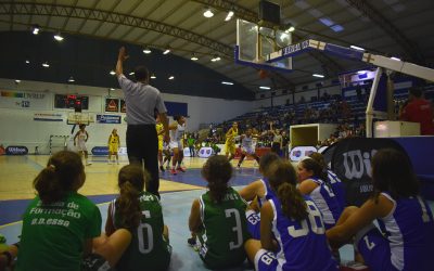 Acácio Rosa recebeu a Supertaça feminina