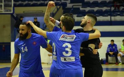 Tropeção caseiro com forte influência de uma arbitragem demasiado má