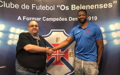 Poste norte-americano Darren Townes é reforço do basquetebol azul