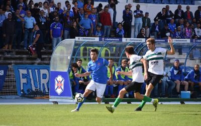Belenenses goleia Carcavelos e isola-se na liderança sem sofrer golos