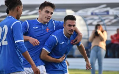 Goleada mantém a liderança em estreia de sonho de Afonso Alcario