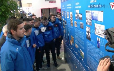 Atletas e Patrick Morais de Carvalho em visita à 1ª mostra do Centenário