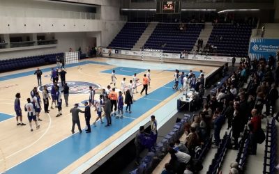 Azuis muito desfalcados deixam boa imagem no Dragão Caixa