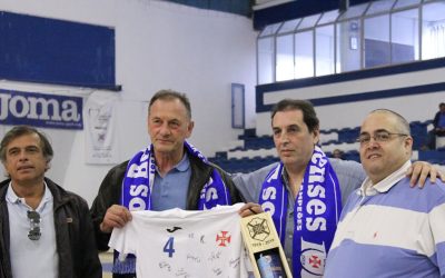 Ljubomir Obradovic homenageado no último jogo caseiro do Grupo A