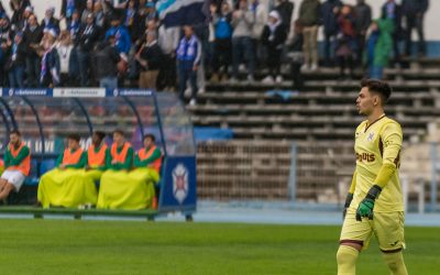 Rodrigo Santos por mais um ano às ordens de Nuno Oliveira
