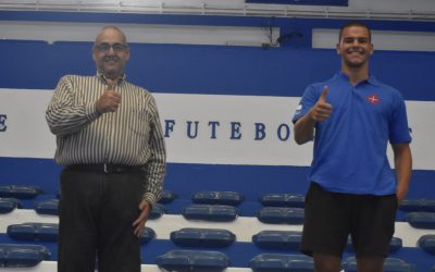 Daniel Pita chega ao Restelo para reforçar plantel de Carlos Caetano