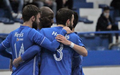 Seniores complicam contas, Juniores avançam no Nacional