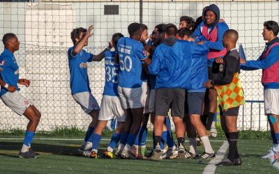Triunfo da equipa B mantém azuis de olhos postos no topo
