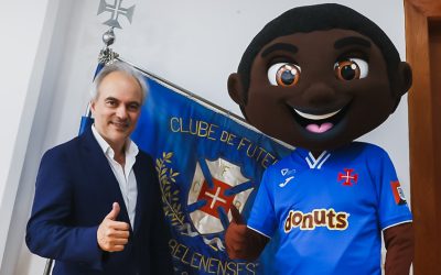 Lucas é a mascote oficial do Belenenses e já vai ao Jamor