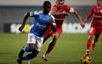 3ª época de camisola azul para Midana Sambú