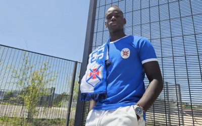 José Varela chega para reforçar o ataque