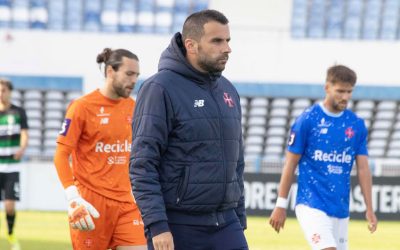 Em estágio para o Varzim