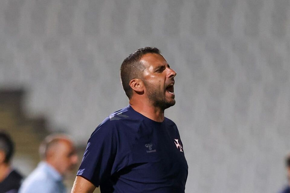 João Nuno abandona o comando técnico do futebol do Belenenses