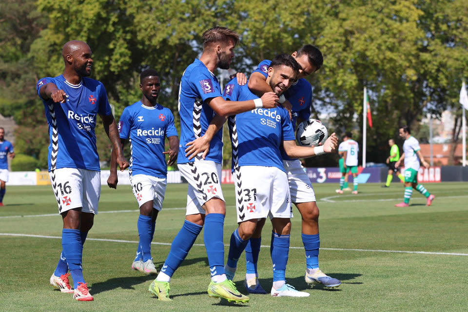 Taça de Portugal: Estoril Praia no Restelo no caminho do Belenenses