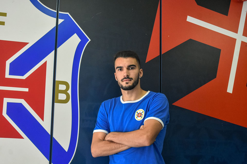 Polivalente extremo Ricardo Isabelinha é reforço para o plantel de Tiago Zorro