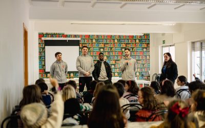 Futebol do Belenenses foi à Escola Ave Maria falar de fair-play e dos valores do jogo