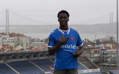 Ponta-de-lança João Gastão chega do Estrela da Amadora para reforçar o ataque