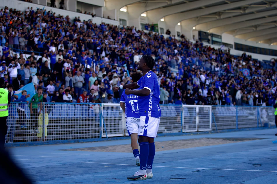 Belenenses vence Mafra e aguarda adversário para disputar o Playoff de subida